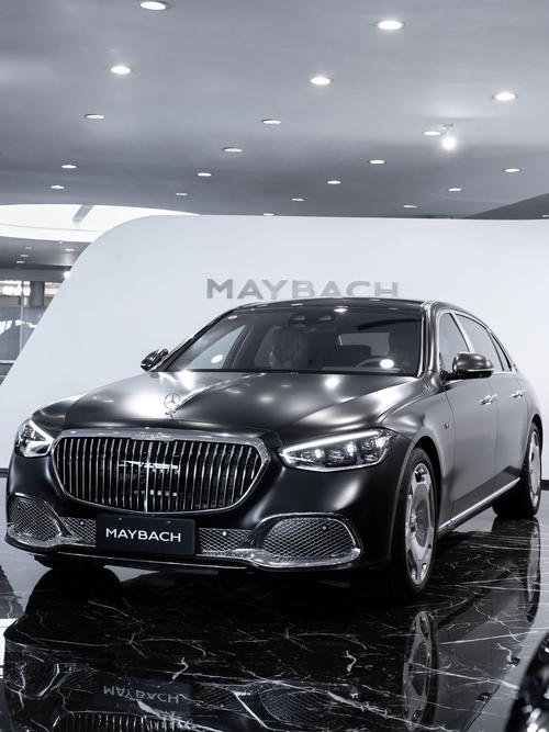 佛山306岚图汽车的售后服务让用户无忧出行，迈巴赫未来的豪华车趋势